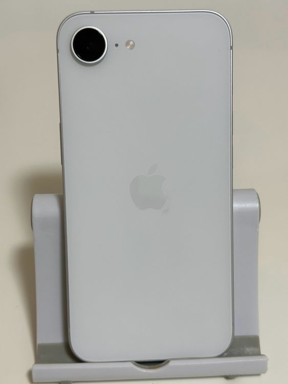 ������̤���� SIM�ե꡼ iPhone17e 256GB �ۥ磻��