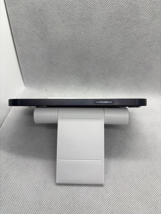 ���ϥԥͥ��ͥå� SIM�ե꡼ iPhone12 64GB �֥�å� �Хåƥ꡼82%