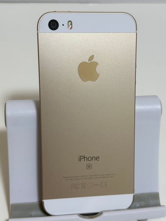 ��docomo iPhoneSE 16GB �������