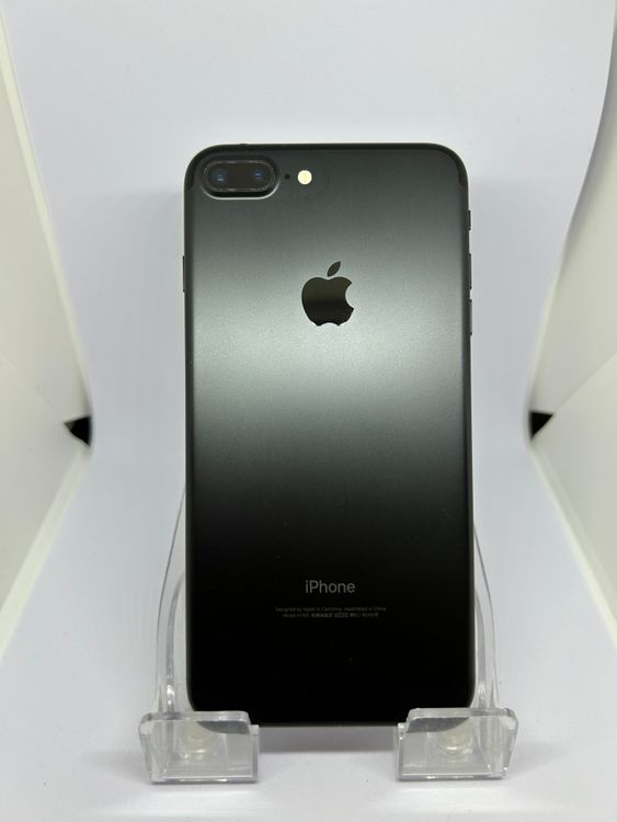 ��SIM�ե꡼ iPhone7Plus  32GB �֥�å�