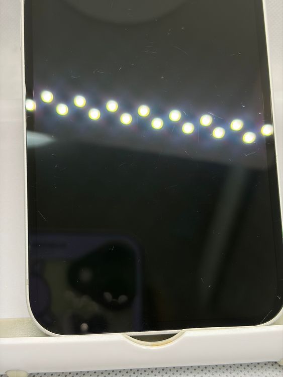 ���Хåƥ꡼100% SIM�ե꡼ iPhone16e 128GB �ۥ磻��