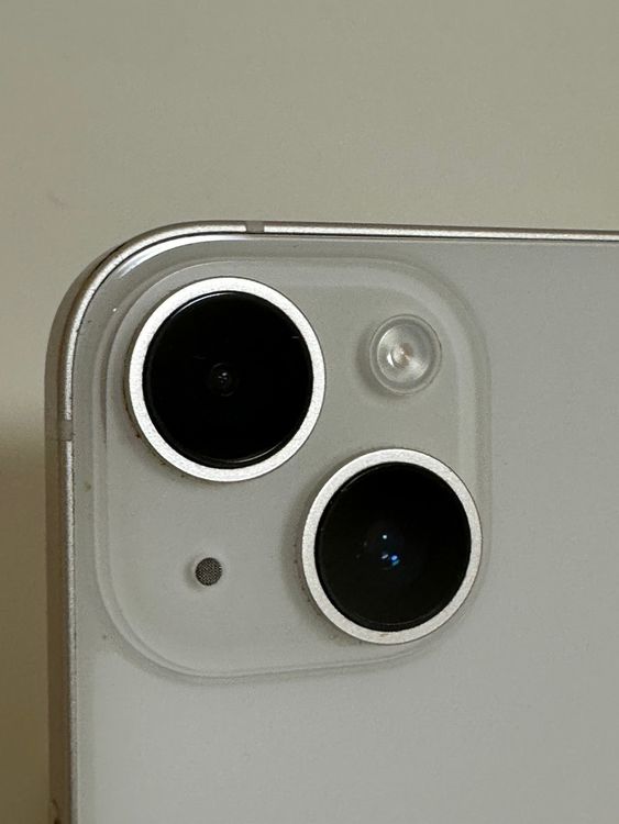 ���Хåƥ꡼80% SIM�ե꡼ iPhone14 128GB �������饤��
