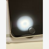 ���Хåƥ꡼82% SIM�ե꡼ iPhoneSE ��3���� 64GB �������饤��
