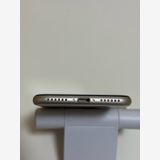 ������Ʊ�� SIM�ե꡼ iPhoneSE ��3���� 64GB �������饤��