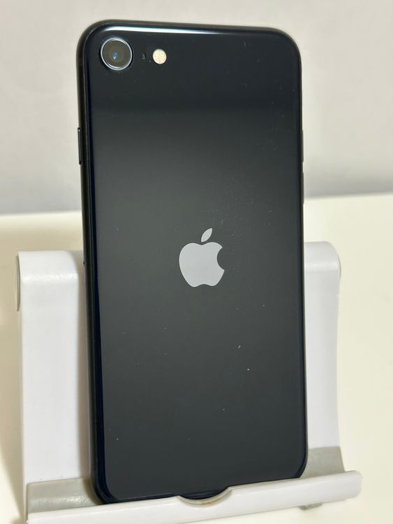 ���Хåƥ꡼100% SIM�ե꡼ iPhoneSE ��3���� 64GB �ߥåɥʥ���
