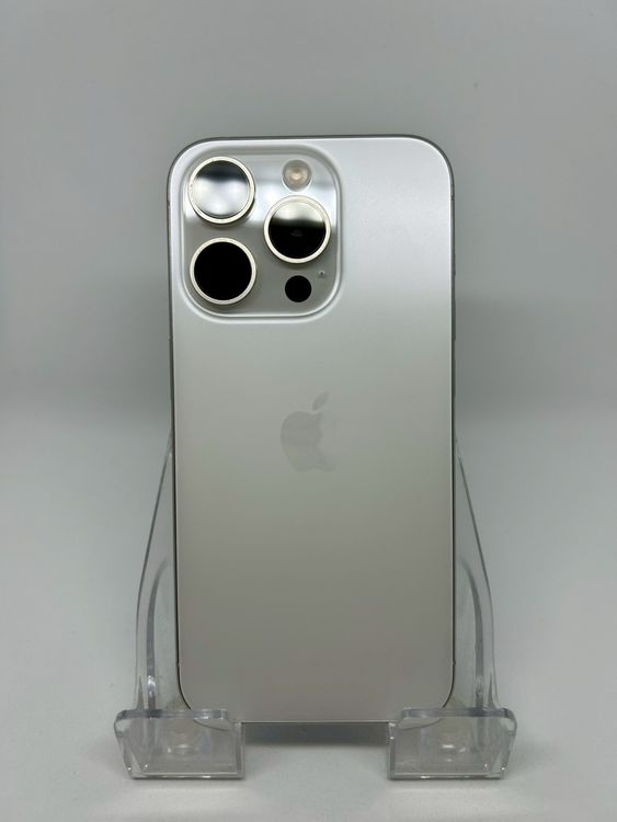 SIM�ե꡼ iPhone15Pro  128GB �ۥ磻�ȥ����˥��� �Хåƥ꡼81%