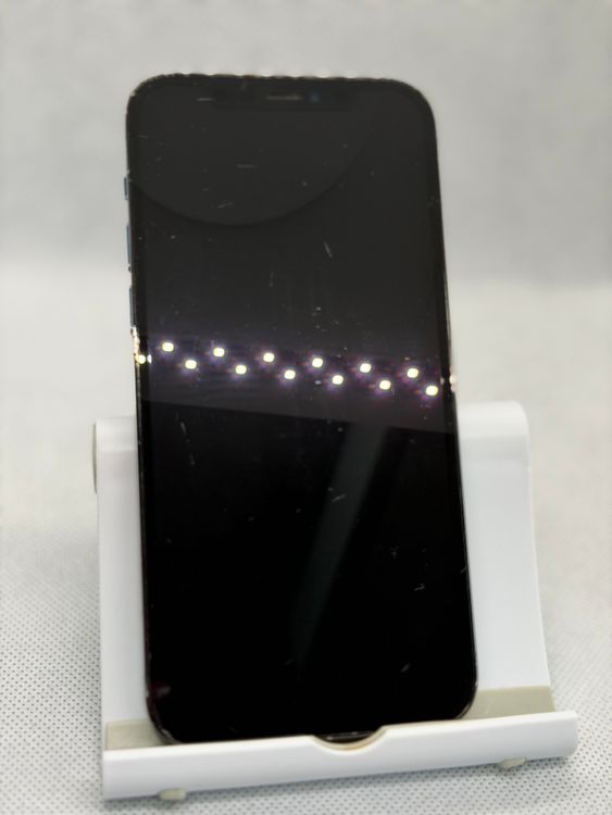 ���Хåƥ꡼100% SIM�ե꡼ iPhone12Pro 128GB �֥롼