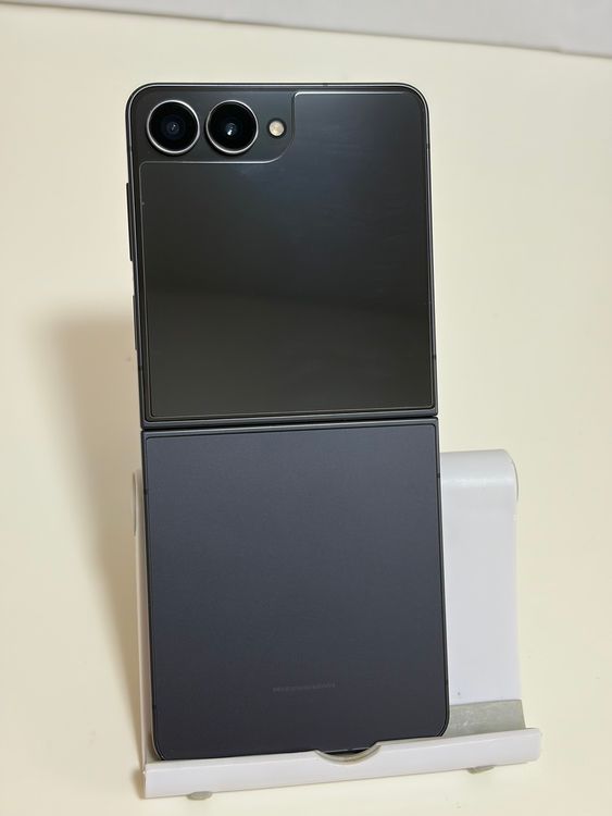 ��Ķ���� SIM�ե꡼ Galaxy Z Flip7 256GB �����åȥ֥�å�