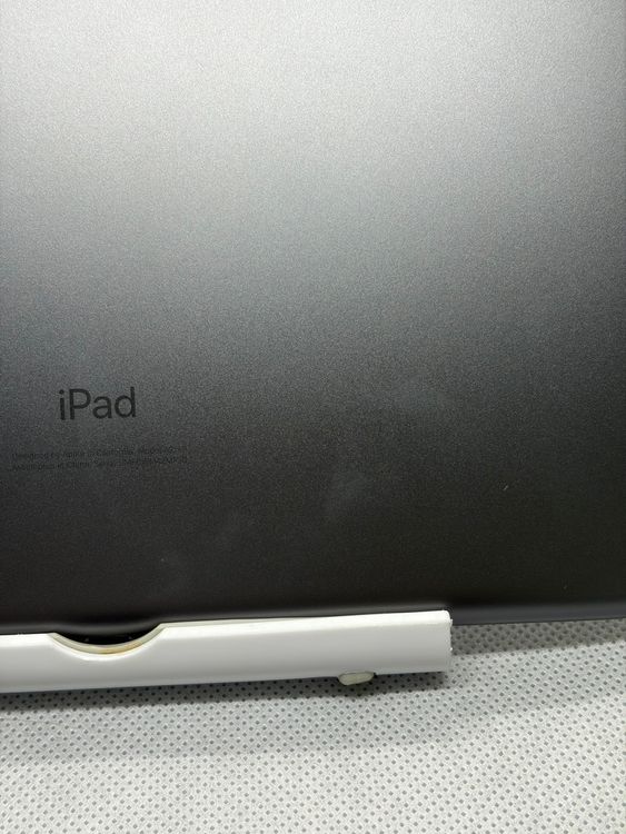 ��iPad ��7���� 128GB ���졼 Wi-Fi��ǥ�
