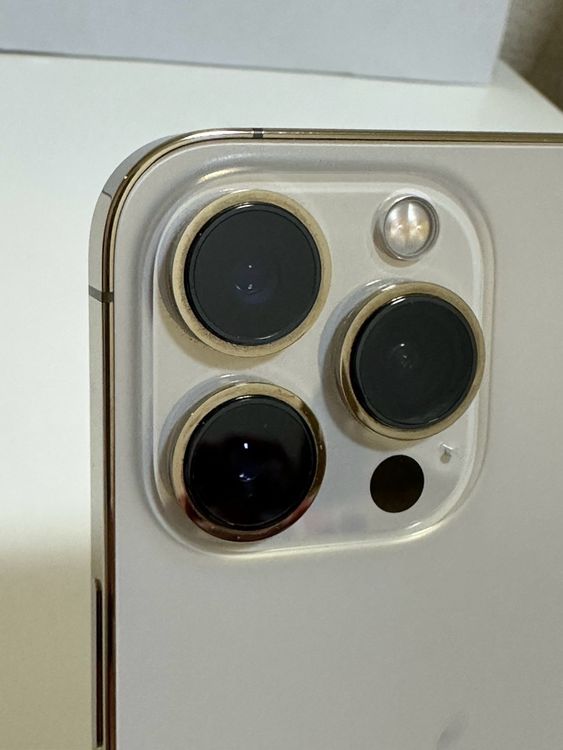 ���Хåƥ꡼87% SIM�ե꡼ iPhone13Pro 128GB �������