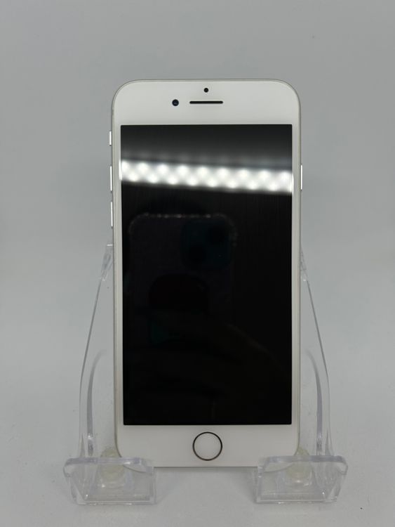 ��SIM�ե꡼ iPhone8  256GB ����С� �Хåƥ꡼84%