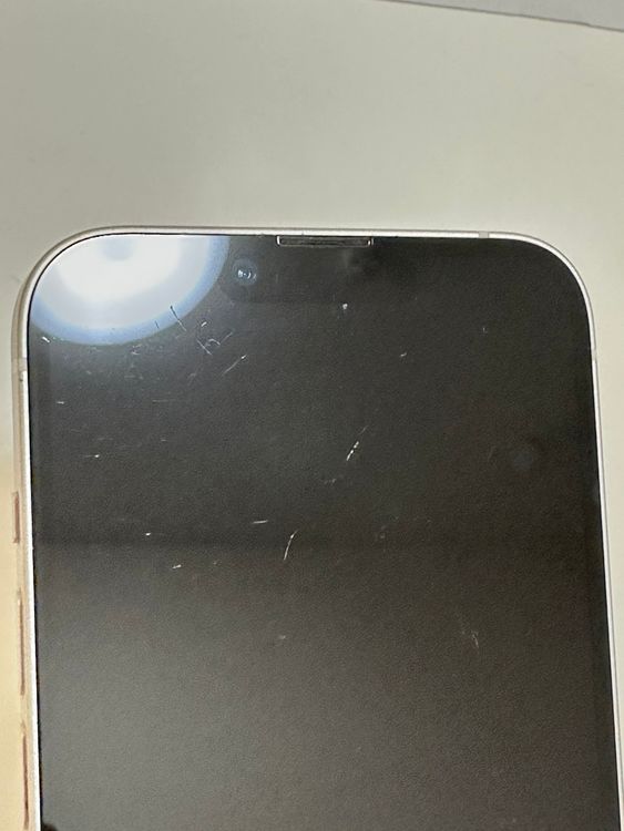 ���Хåƥ꡼88% SIM�ե꡼ iPhone14 128GB �������饤��