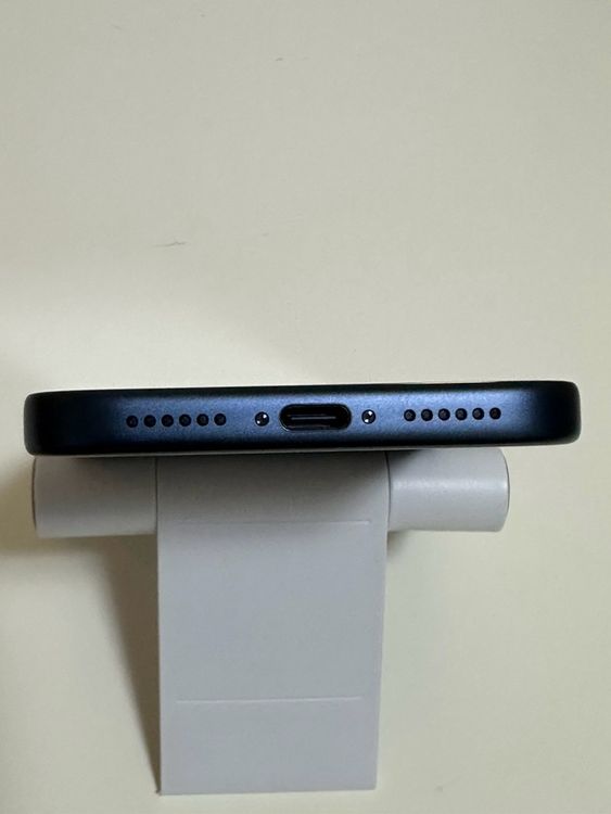���Хåƥ꡼100% ����Ʊ�� SIM�ե꡼ iPhone17ProMax 256GB �֥롼