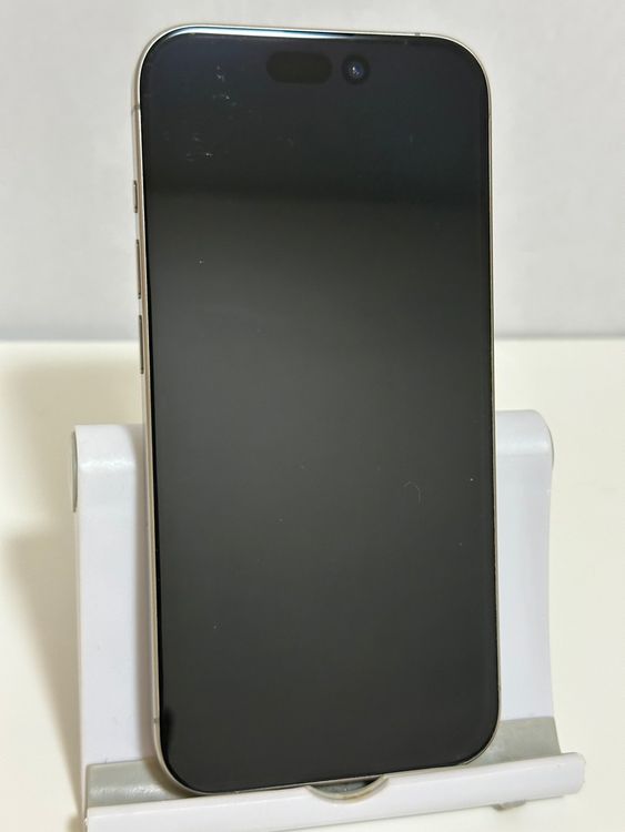���Хåƥ꡼84% SIM�ե꡼ iPhone15Pro 256GB �ʥ���������˥���