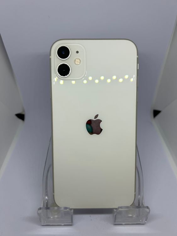 ��SIM�ե꡼ iPhone11  64GB �ۥ磻�� �Хåƥ꡼74%
