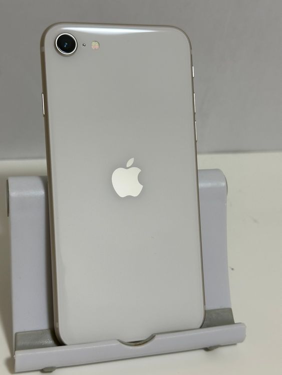���Хåƥ꡼100% SIM�ե꡼ iPhoneSE ��3���� 64GB �������饤��