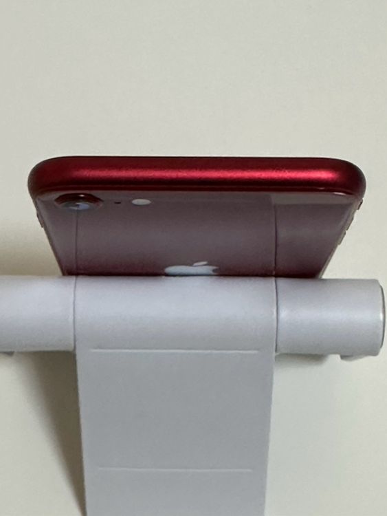 ���Хåƥ꡼90% SIM�ե꡼ iPhoneSE ��3���� 64GB ��å�