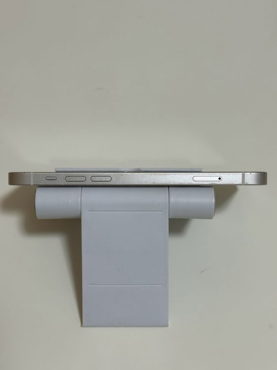 ��SIM�ե꡼ iPhone12 128GB �ۥ磻��