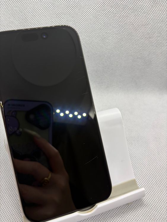 ���Хåƥ꡼89% SIM�ե꡼ iPhone15Pro 128GB �֥�å������˥���