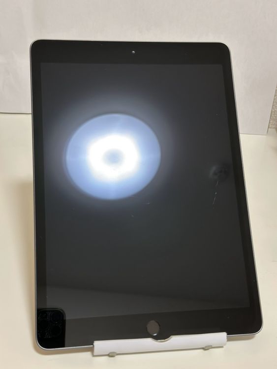 ���Хåƥ꡼82% iPad ��7���� 128GB ���졼 Wi-Fi��ǥ�