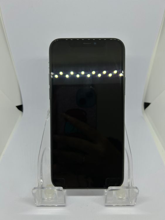 ��SIM�ե꡼ iPhone11Pro  256GB �ߥåɥʥ��ȥ��꡼��
