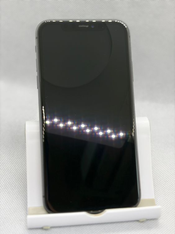 ���Хåƥ꡼86% ���� SIM�ե꡼ iPhone11 64GB �֥�å�