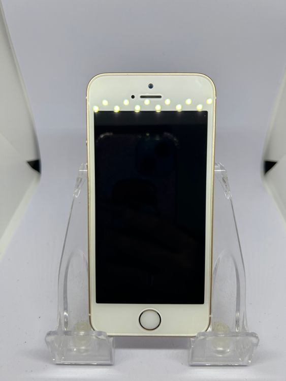 ���ϥԥͥ��ͥå� iPhoneSE  32GB ������� �Хåƥ꡼82%