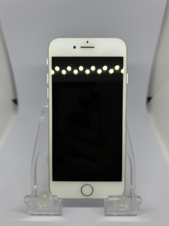 ��SIM�ե꡼ iPhone8  64GB ����С� �Хåƥ꡼83%