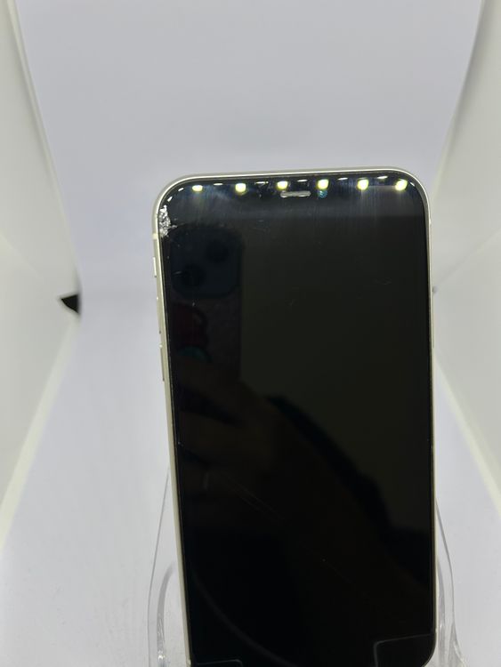 ��SIM�ե꡼ iPhone11  128GB �ۥ磻�� �Хåƥ꡼69%