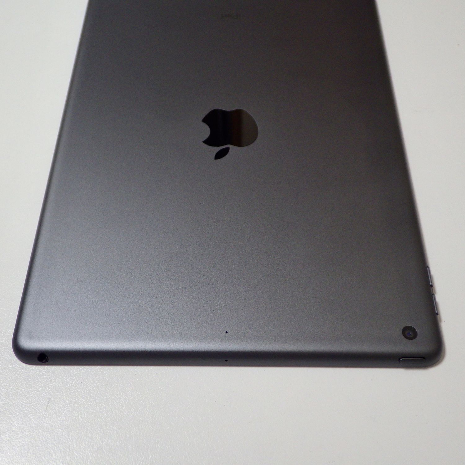 ムスビー｜新品同様 iPad(第7世代) 32GB Wi-Fiモデル グレイ 電池100 