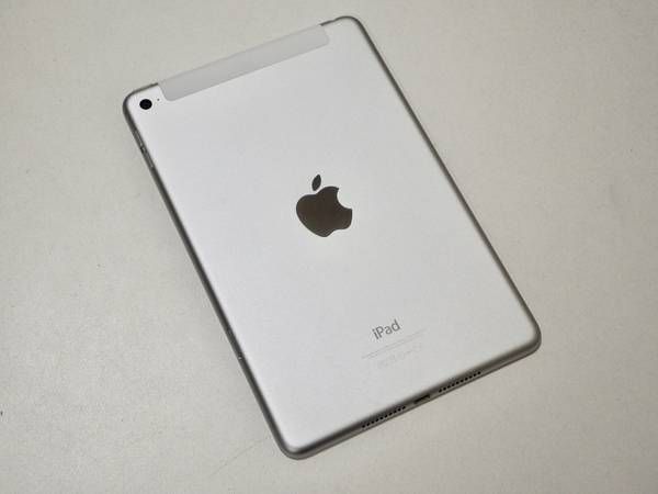 ムスビー｜超美品 SIMフリー iPad mini4 32GB シルバー 電池100% 送料 