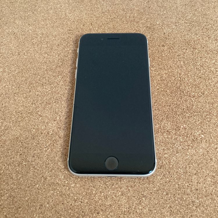 3905���ᤤ�Ծ�����iPhoneSE3 ��3���� 64GB SIM�ե꡼��