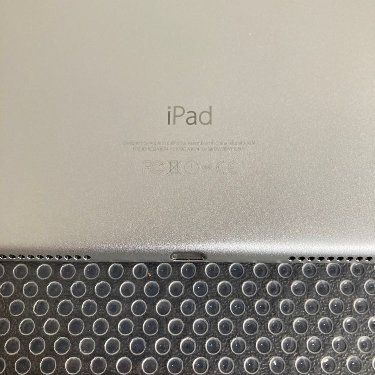 2���ᤤ�Ծ�����iPad Pro 32GB 9.7����� SIM�ե꡼��