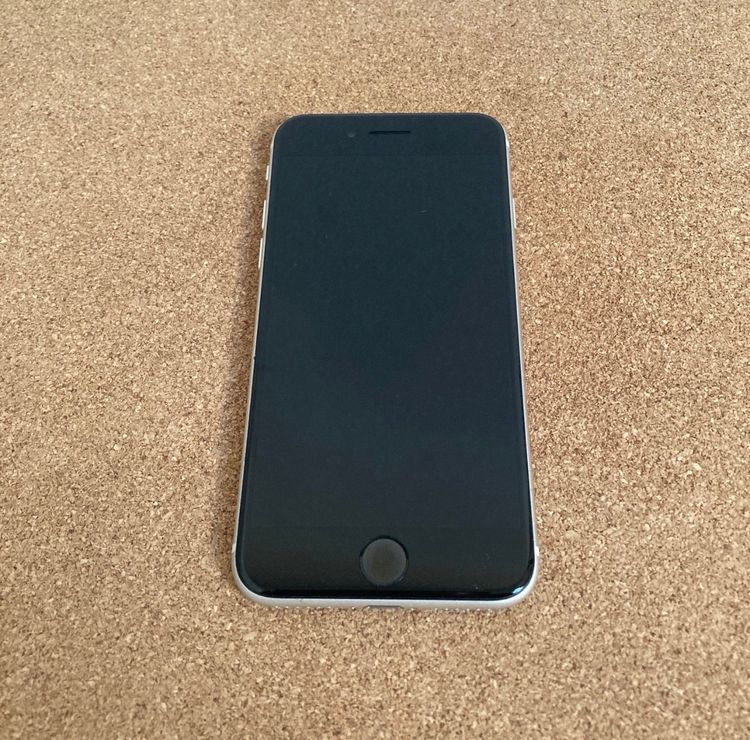 3905���ᤤ�Ծ�����iPhoneSE3 ��3���� 64GB SIM�ե꡼��