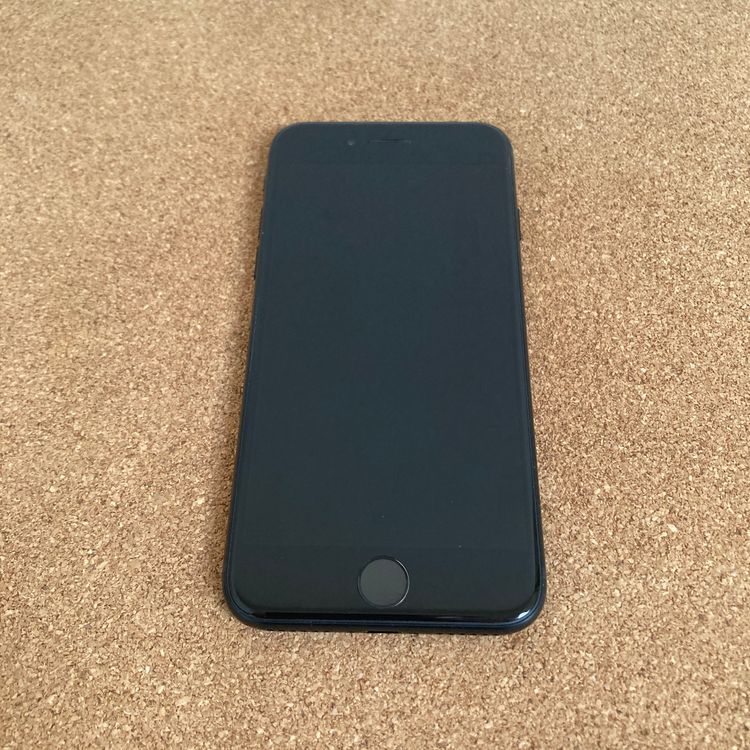 538ᤤԾ۽Хåƥ꡼100%iPhoneSE3 3 64GB SIMե꡼