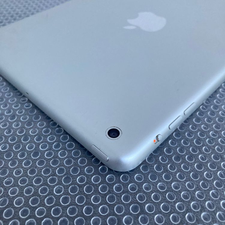 2���ᤤ�Ծ�����iPad Pro 32GB 9.7����� SIM�ե꡼��