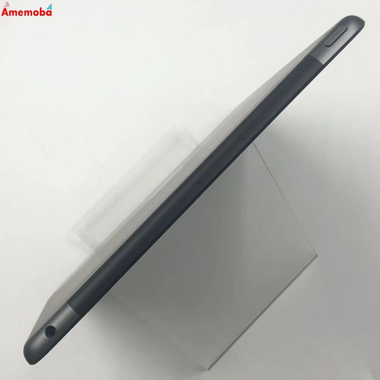 iPad ��9���� 64GB ���ڡ������쥤 MK473J/A SoftBank��SIM�ե꡼ ����