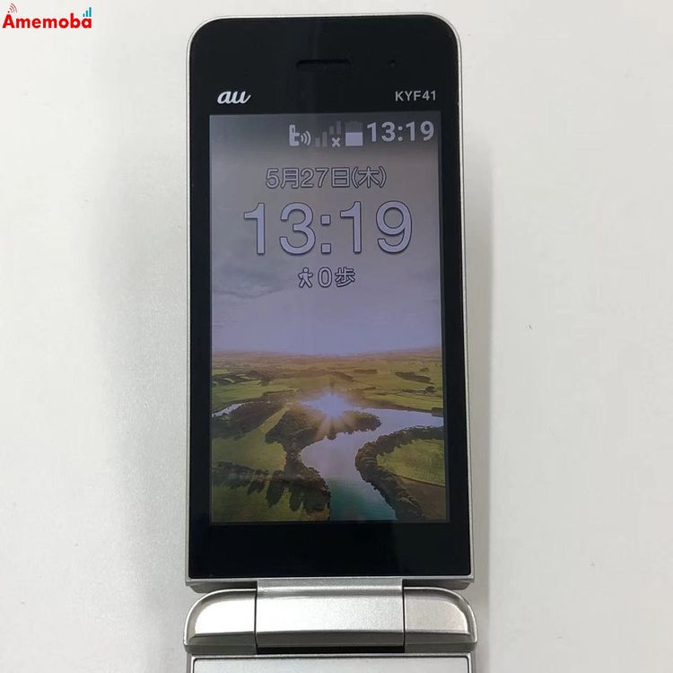 ��®ȯ�����󤿤󥱡����� KYF41 8GB �����ѥ󥴡���� au