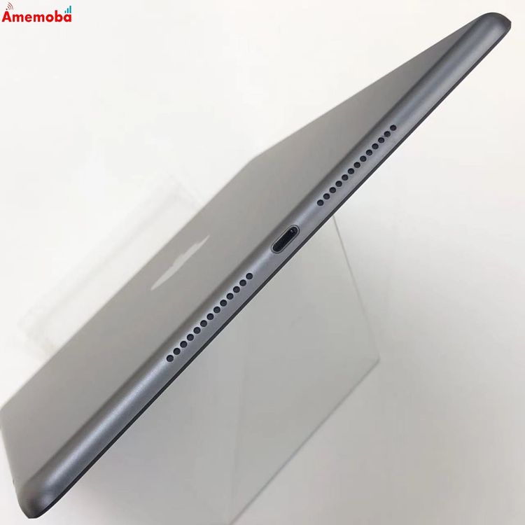 iPad ��8���� 32GB ���ڡ������쥤 MYMH2J/A docomo��SIM�ե꡼ ��������