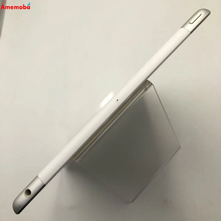 ��®ȯ��iPad ��6���� 32GB ����С� MR6P2J/A AU��SIM�ե꡼