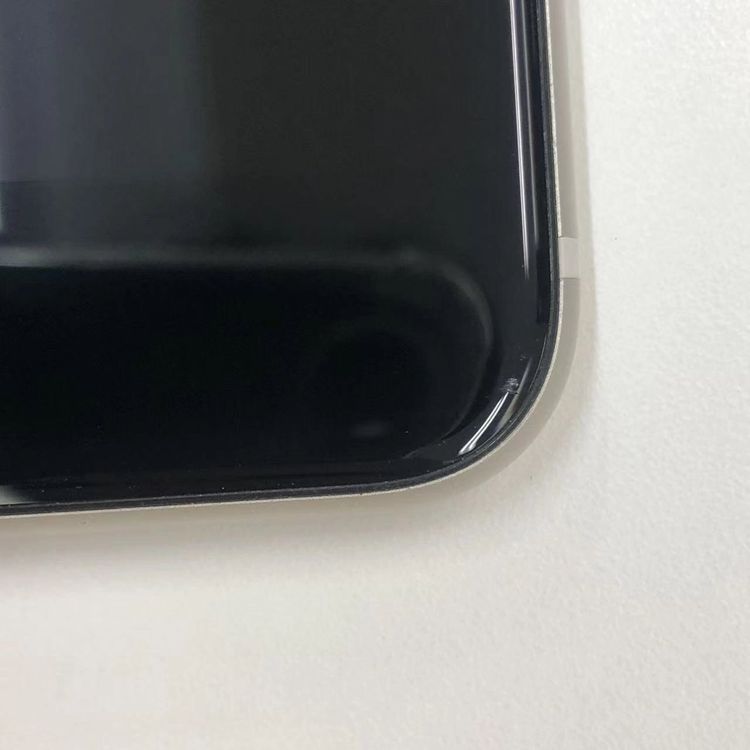 iPhoneSE ��3���� 64GB �������饤�� MMYD3J/A SoftBank��SIM�ե꡼
