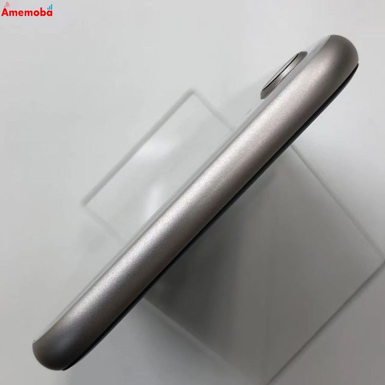 iPhoneSE ��3���� 64GB �������饤�� MMYD3J/A SoftBank��SIM�ե꡼
