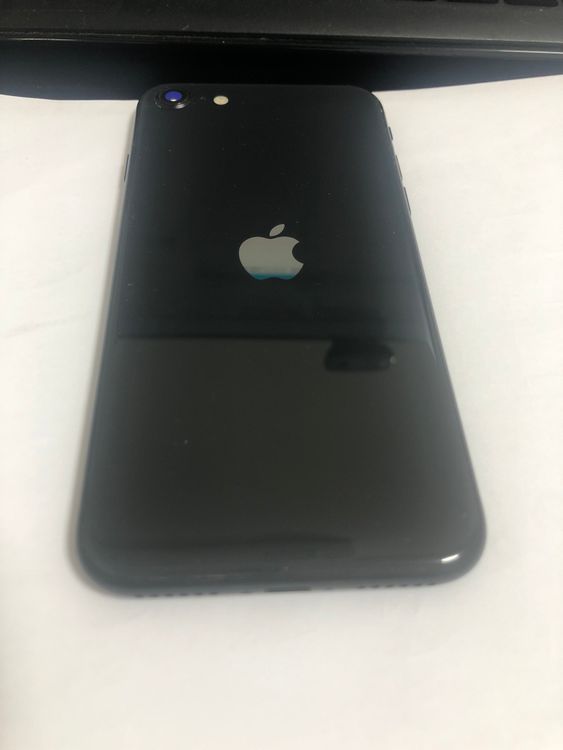 SIMե꡼ iPhoneSE 2 ֥å 64GB
