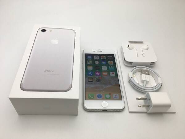 ムスビー｜iphone 7 SIMフリー docomo 32GB◇新品未使用◇シルバー  