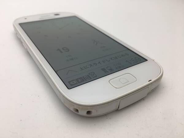 SIM�ե꡼ �ɥ��� �餯�餯���ޡ��ȥե���4 F-04J �ۥ磻�����1019