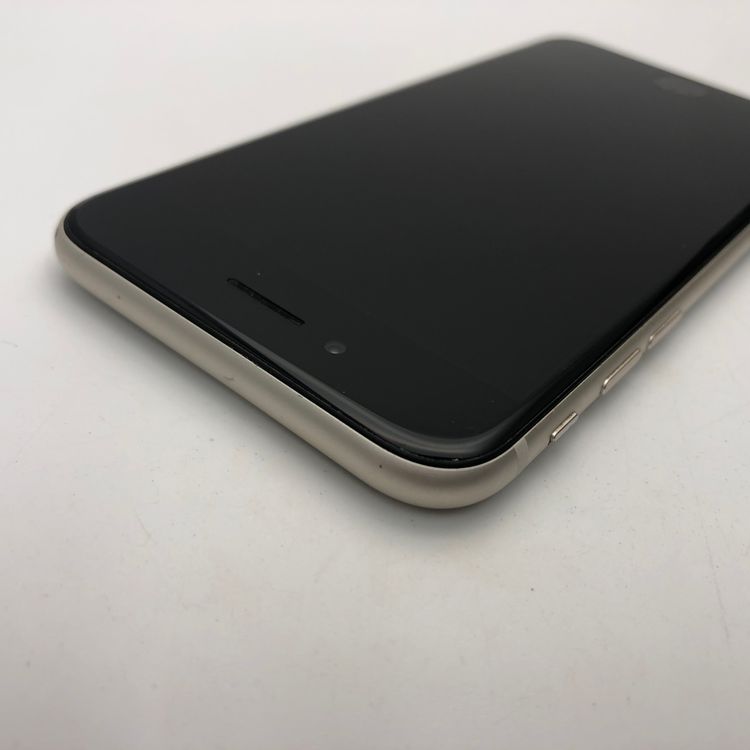 3638 iPhoneSE 3 64GB SIMե꡼ Хåƥ꡼83 ۥ磻