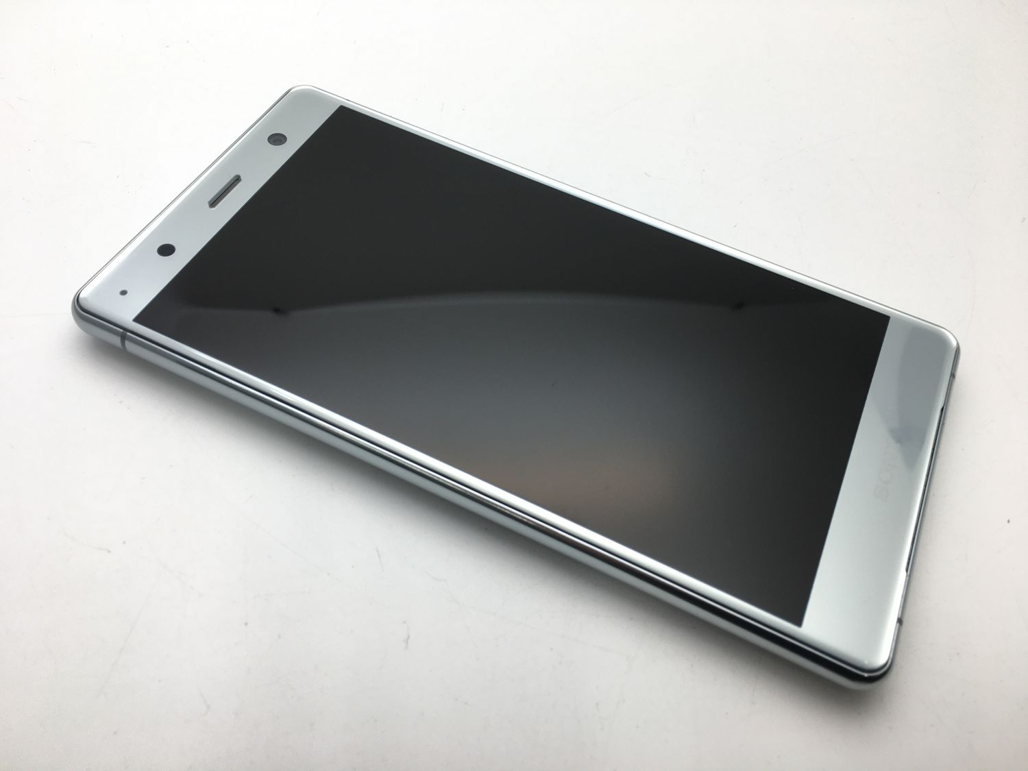 ムスビー｜SIMフリー au Xperia XZ2 Premium SOV38 シルバー◇美品 
