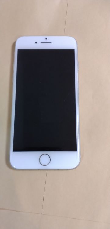 SIM�ե꡼ IPhone8 64GB������̵����