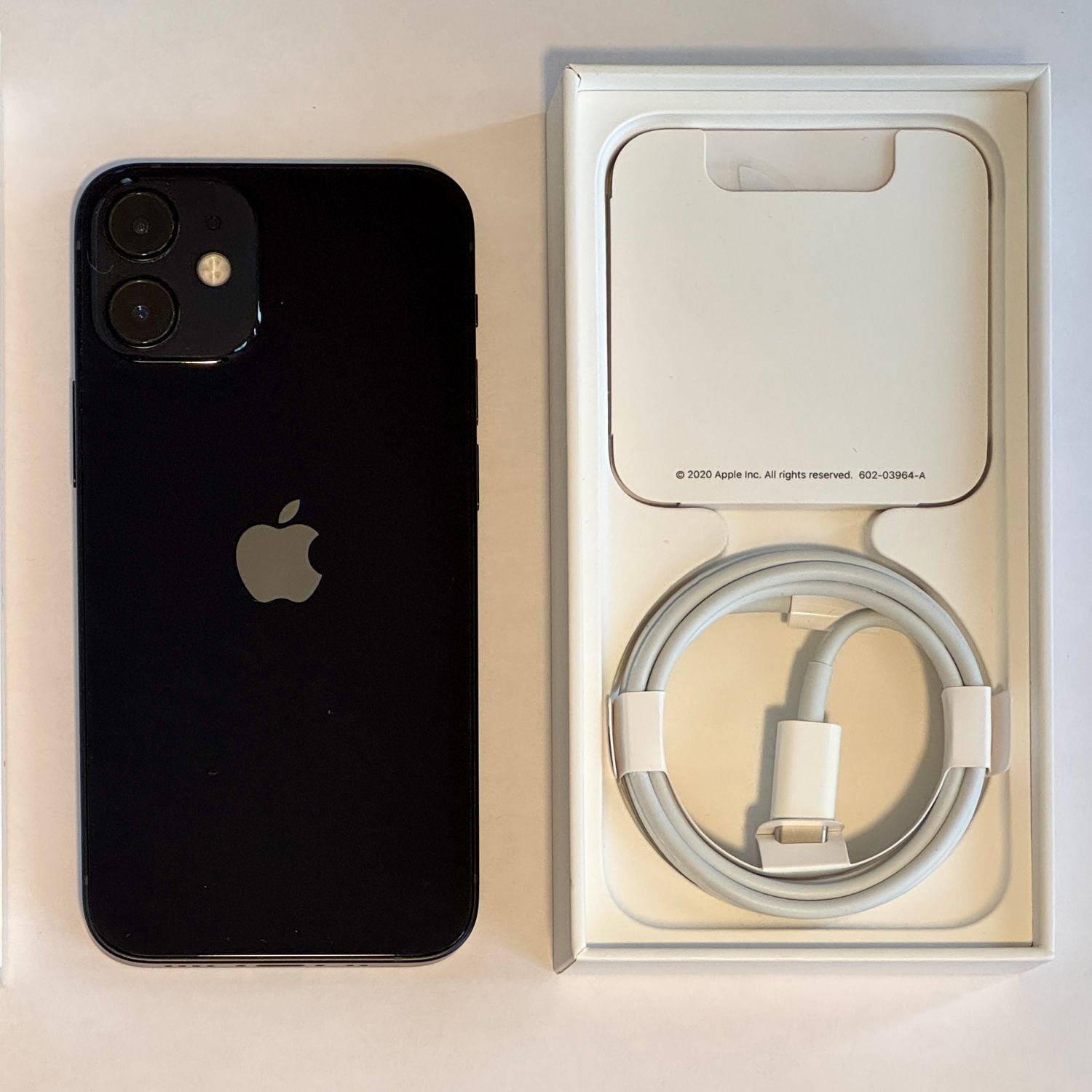 ムスビー｜[美品] iPhone12 mini 64GB ブラック SIMフリー バッテリー 