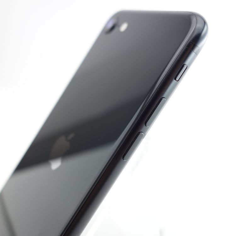 【SIMフリー】iPhoneSE2 64GB ブラック 電池99% 利用制限〇